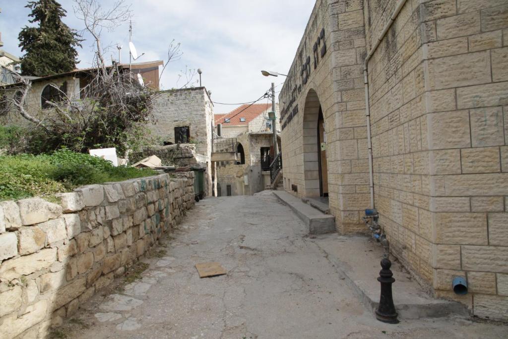 Hametsuda Hotel Safed Exterior photo